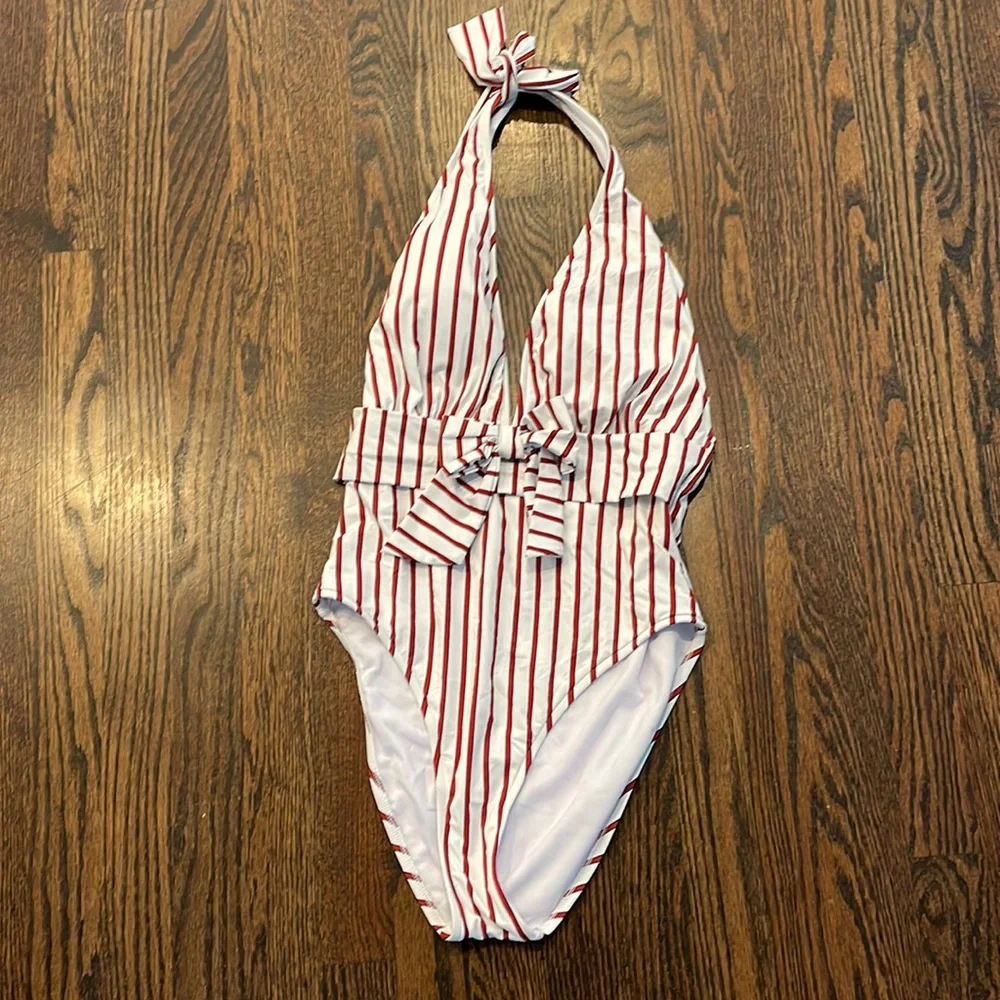 NWOT We‎ Wore What Darling One Piece!